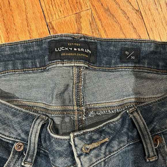 Lucky Brand Mid rise ankle jeans. Size 10 - Picture 2 of 4